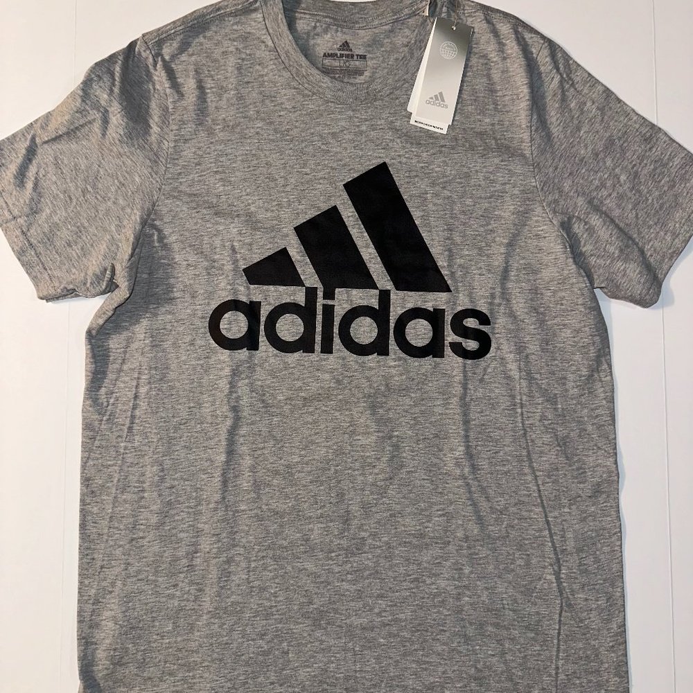 Men Adidas T-shirt New With Tags